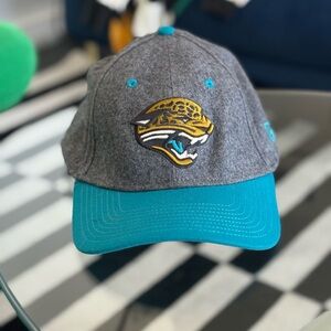 New Era Gray and Teal Hat with Jaguar Emblem